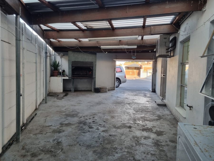 3 Bedroom Property for Sale in Belhar Western Cape